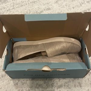 Toms Avalon Rose Gold Slip On Shoes Size 9.5